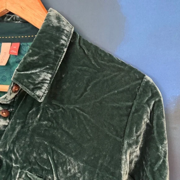 Anthropologie Pilcro Relaxed Velvet Button down Emerald Green - Picture 4 of 6